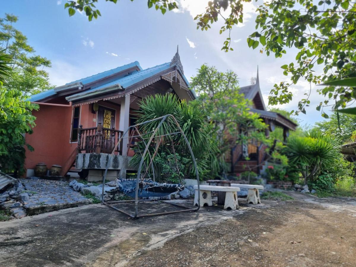 Hello Sichang Bungalow Ko Si Chang Luaran gambar