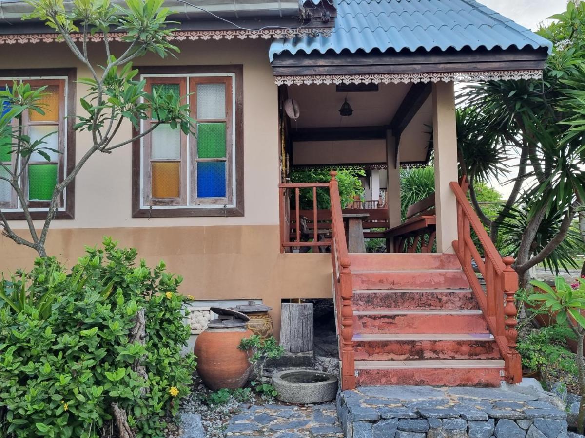 Hello Sichang Bungalow Ko Si Chang Luaran gambar