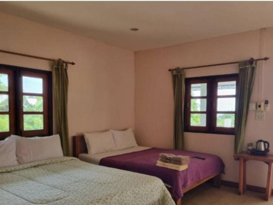 Hello Sichang Bungalow Ko Si Chang Bilik gambar